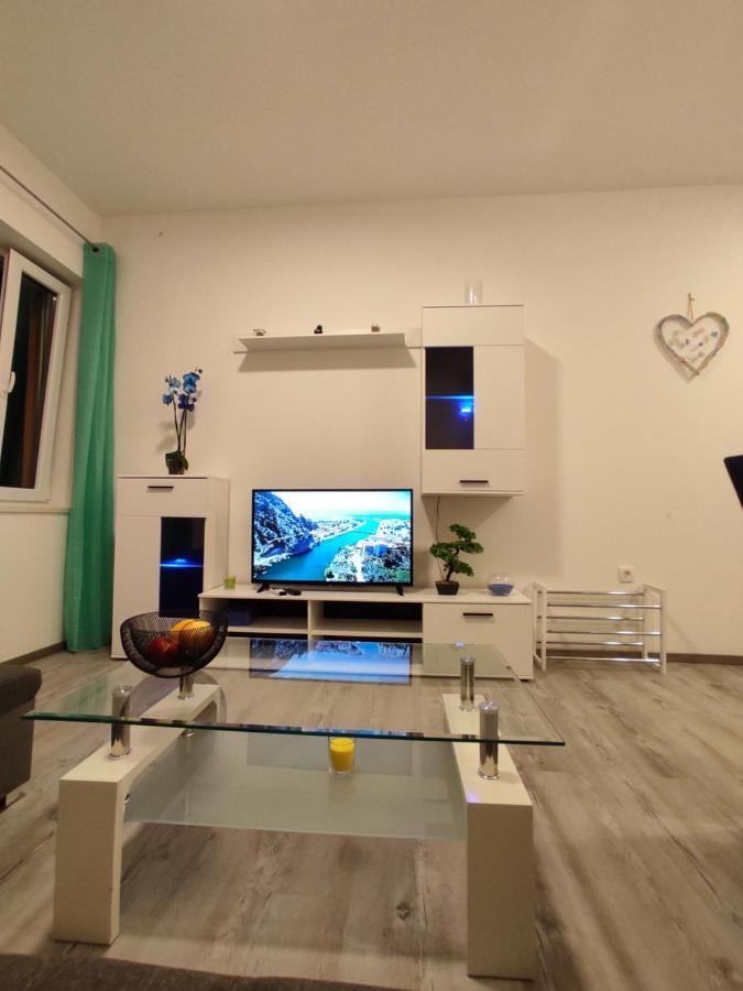 Apartment Ravnice 오미스 외부 사진